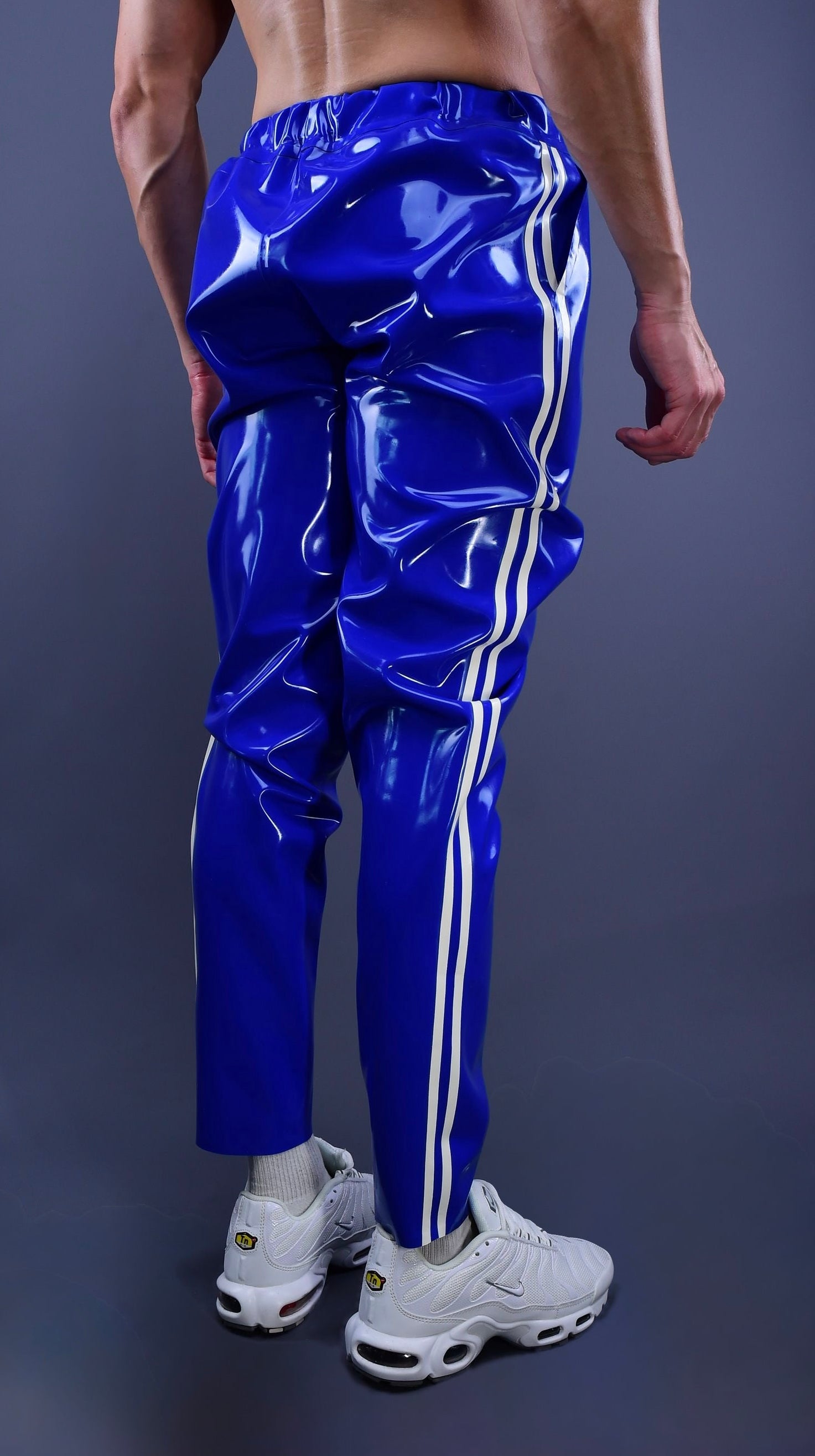 Trackline Joggers blue edition